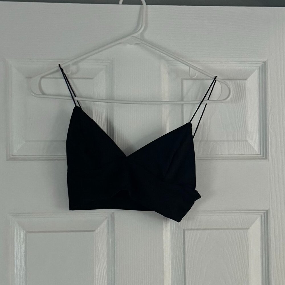 Black Cropped Tank -- Size small